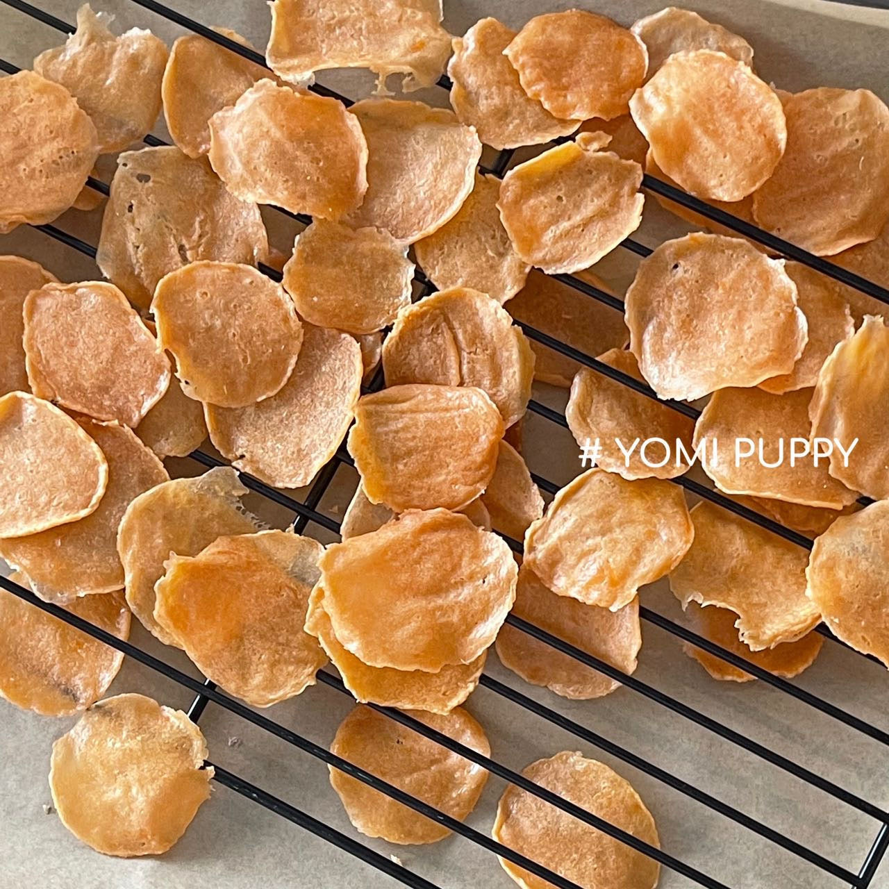 The Maritime & Meadow Crisp | Salmon & Chicken Snaps